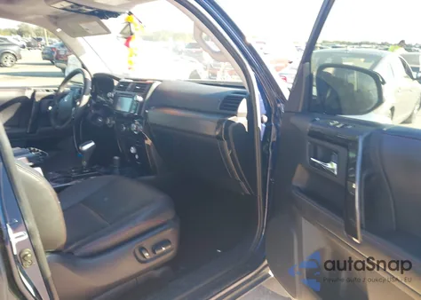 2017 Toyota 4Runner Trd Off Road Premium z USA, uszkodzony, nr VIN JTEBU5JR5H5468372